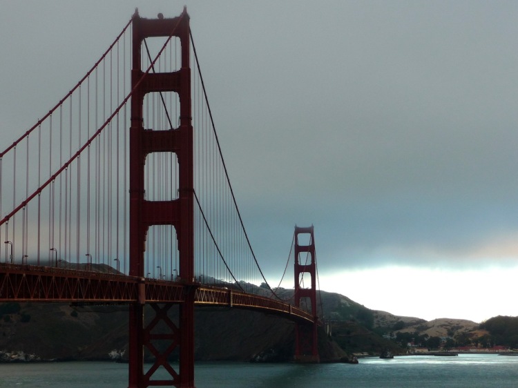 The reason why I was so exhausted: even though I did not have a travel blog back then, I couldn't leave without my own crappy picture of the Golden Gate Bridge.